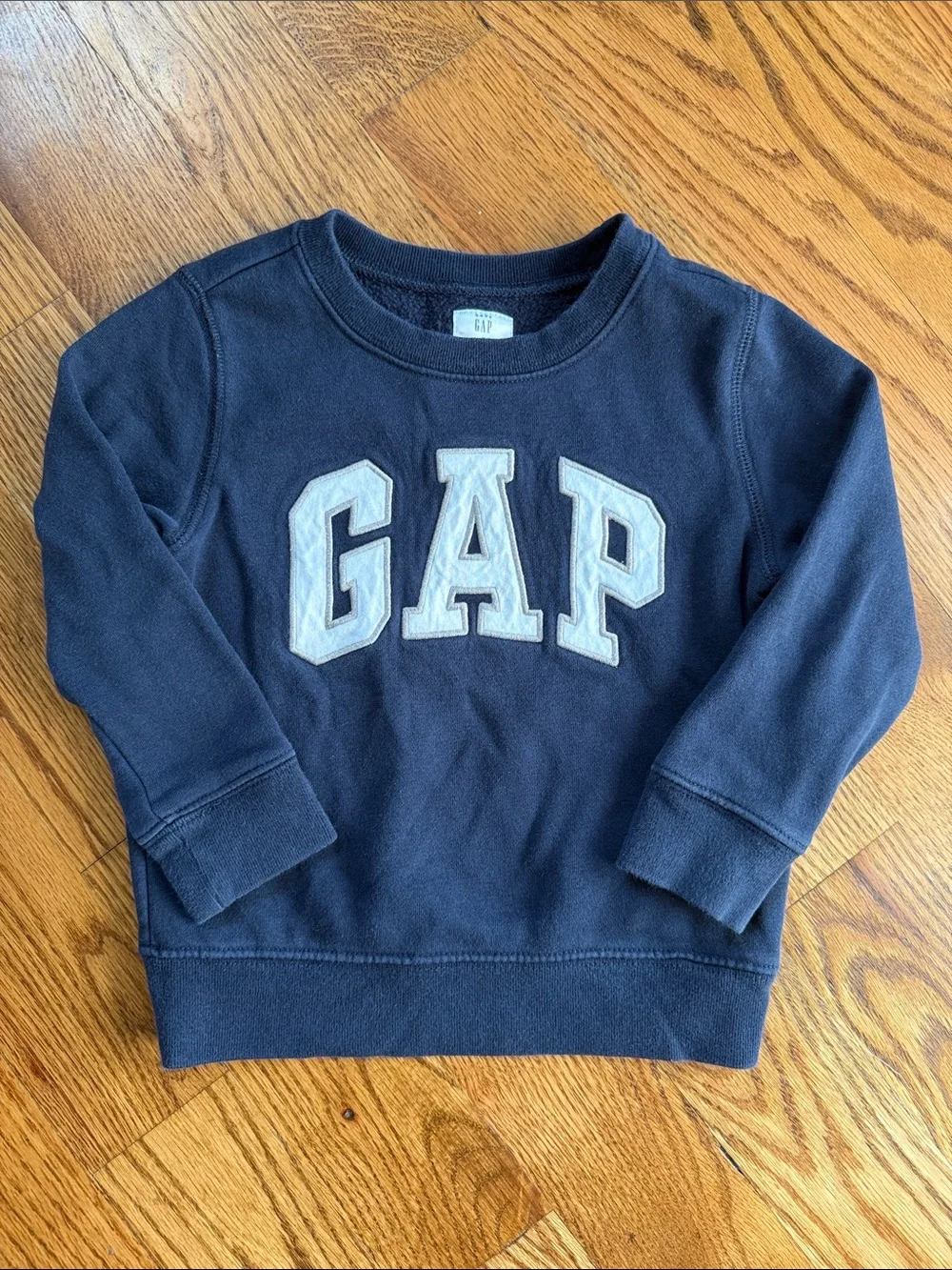 Baby Gap Crewneck Sweatshirt. Size 3 Years. Excellent Condition. Dark Navy.